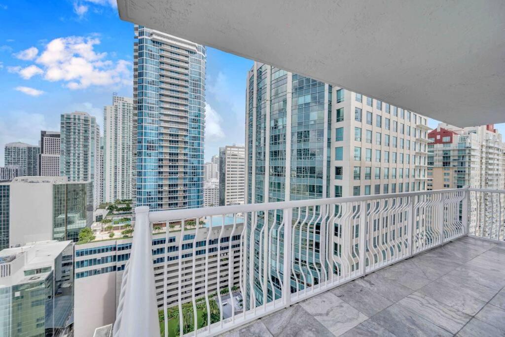 Iconic High Floor 3 Bedrooms In The Heart Of Miami Dış mekan fotoğraf