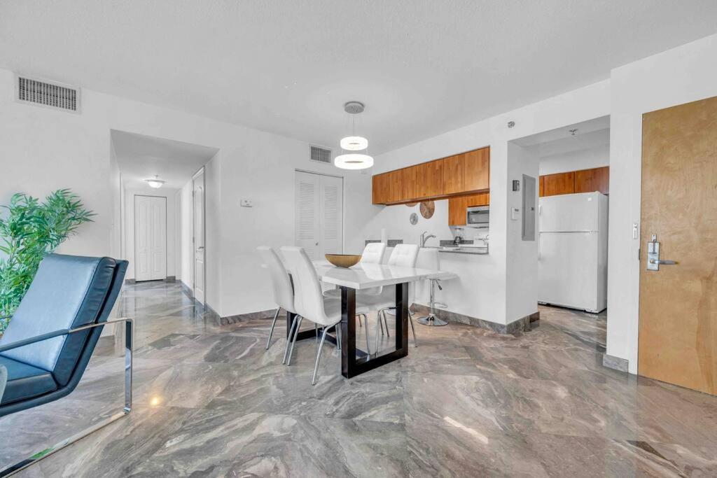 Iconic High Floor 3 Bedrooms In The Heart Of Miami Dış mekan fotoğraf