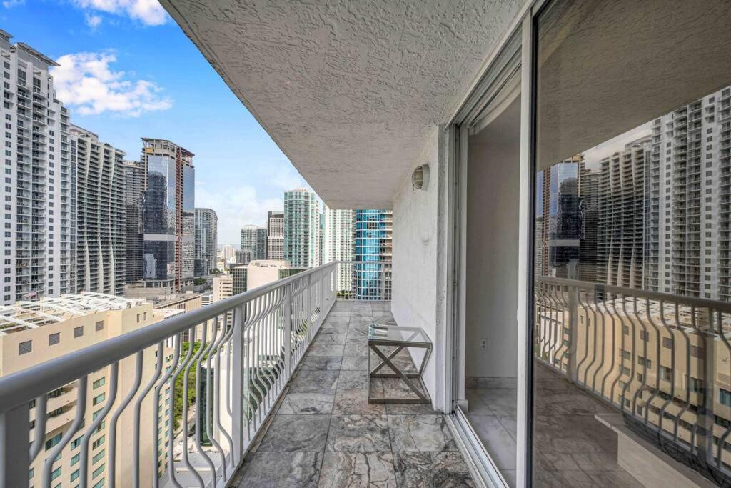Iconic High Floor 3 Bedrooms In The Heart Of Miami Dış mekan fotoğraf