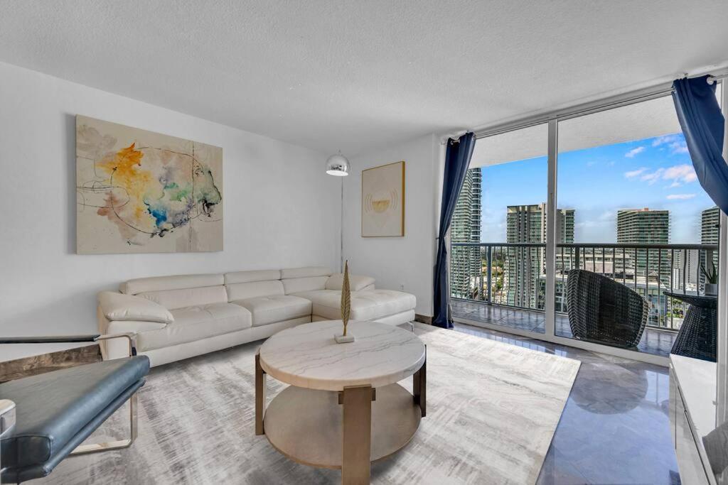 Iconic High Floor 3 Bedrooms In The Heart Of Miami Dış mekan fotoğraf