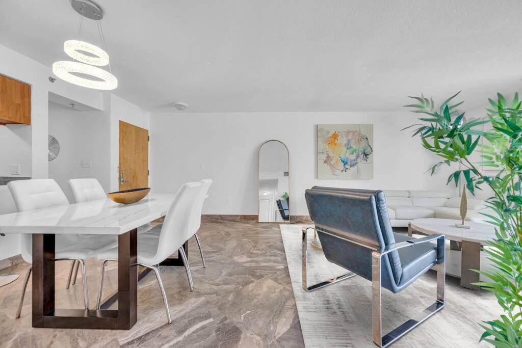 Iconic High Floor 3 Bedrooms In The Heart Of Miami Dış mekan fotoğraf